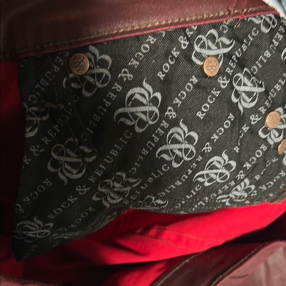 Rock & Republic Burgundy Jeans - Picture 8 of 10